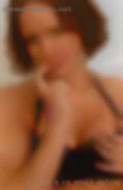 I like a woman CA adult dating with curves.