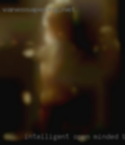 Intelligent, open-minded,  bi girls in AZ and discreet.